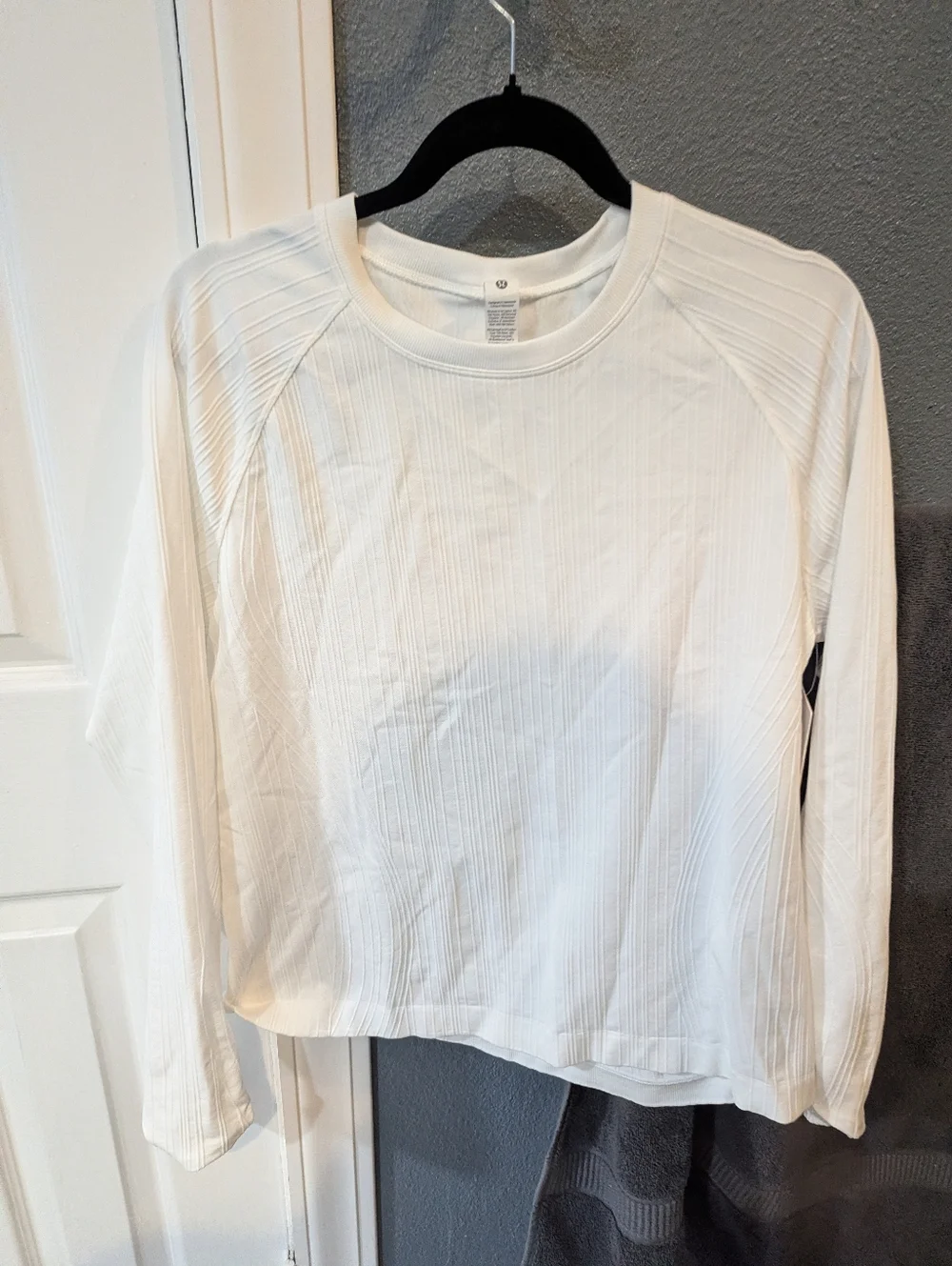 Rest Less Pullover - Picture 3 of 3